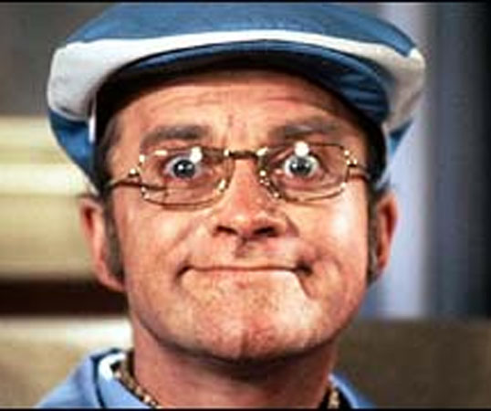 Harry Enfield in character as 'Now I don't think you wanted to do that!'